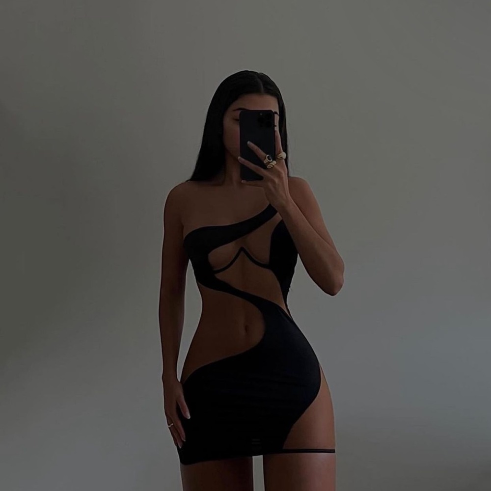 God save queens Carmen dress